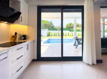 Large-Luxury-Villas-in-Fethiye--9-