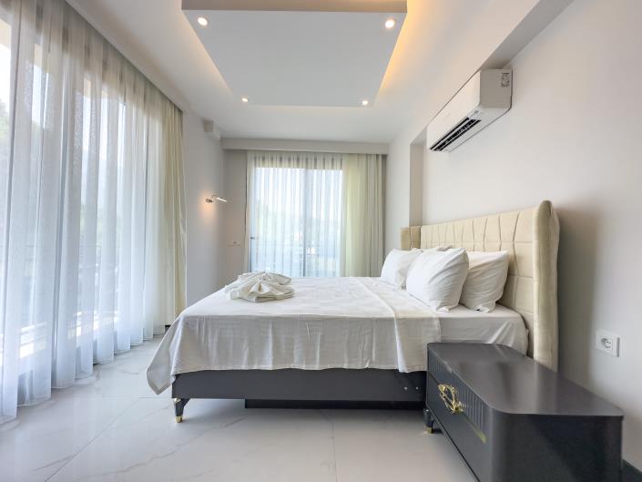 Image No.27-4 Bed Villa for sale