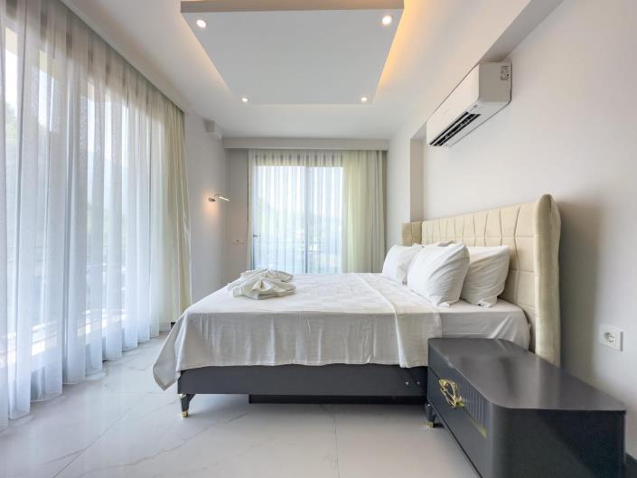 Image No.34-4 Bed Villa for sale