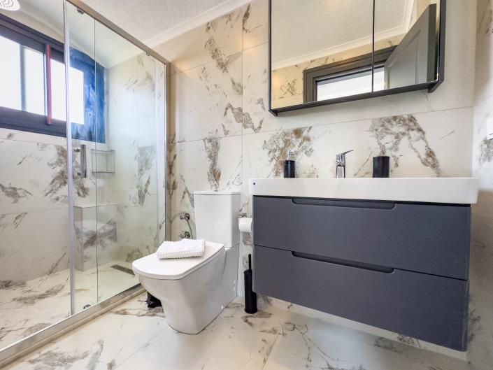 Image No.38-4 Bed Villa for sale