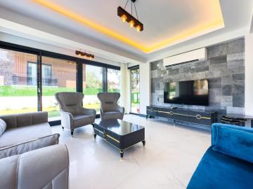 Large-Luxury-Villas-in-Fethiye--27-