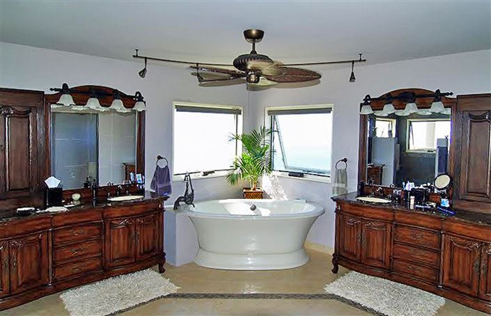 Image No.7-3 Bed Villa for sale