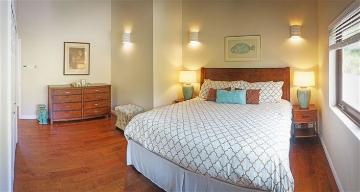 Image No.9-7 Bed Villa for sale