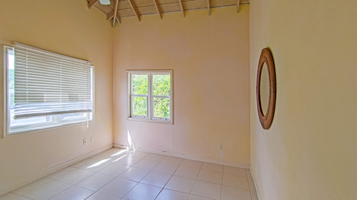 Image No.10-2 Bed Villa for sale