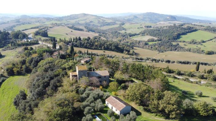 Image No.2-Ferme de 5 chambres à vendre à Volterra