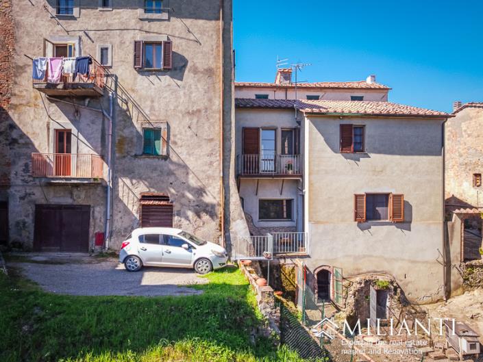 Image No.6-2 Bed Townhouse for sale