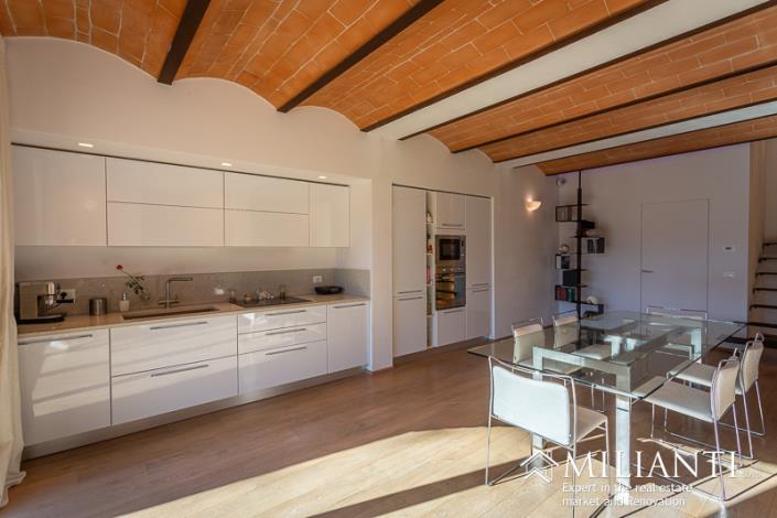 Image No.10-Ferme de 2 chambres à vendre à Volterra