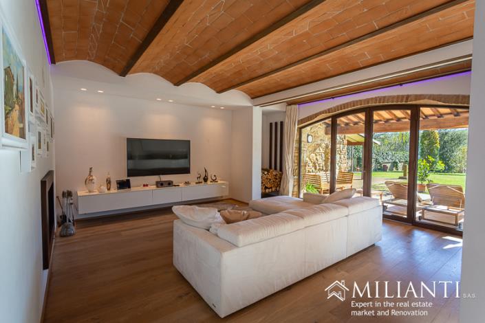 Image No.12-Ferme de 2 chambres à vendre à Volterra