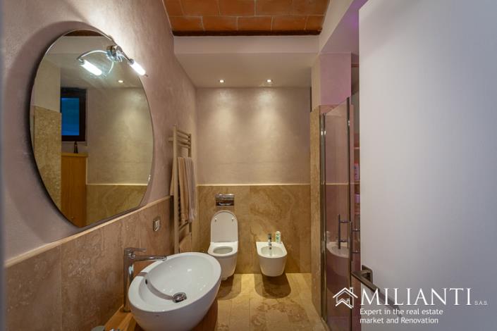 Image No.18-Ferme de 2 chambres à vendre à Volterra