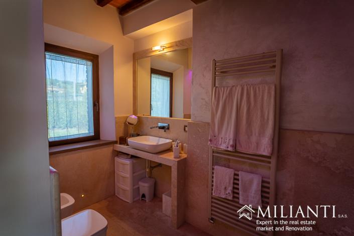 Image No.27-Ferme de 2 chambres à vendre à Volterra