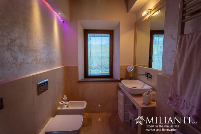 Image No.28-Ferme de 2 chambres à vendre à Volterra