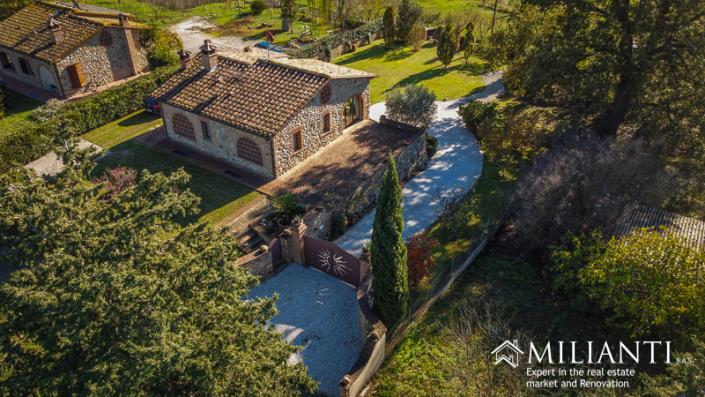Image No.31-Ferme de 2 chambres à vendre à Volterra
