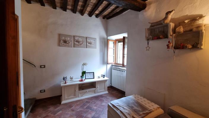 Image No.10-2 Bed Townhouse for sale