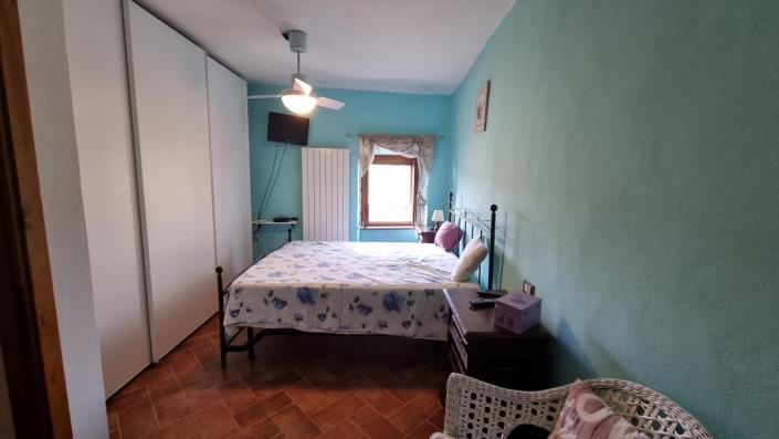 Image No.14-2 Bed Townhouse for sale