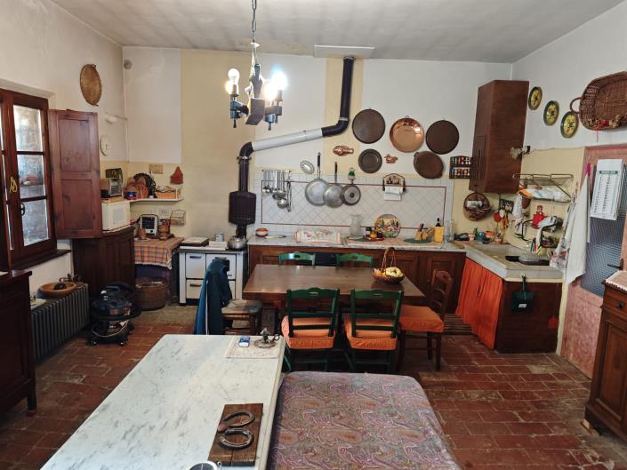 Image No.10-Maison de campagne de 3 chambres à vendre à Lajatico