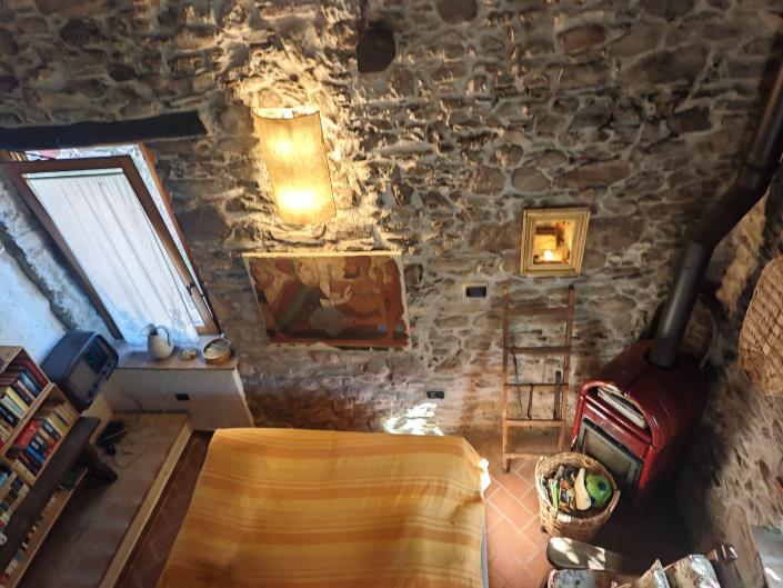 Image No.23-6 Bed Farmhouse for sale