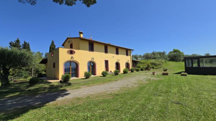 Image No.2-Ferme de 2 chambres à vendre à Palaia