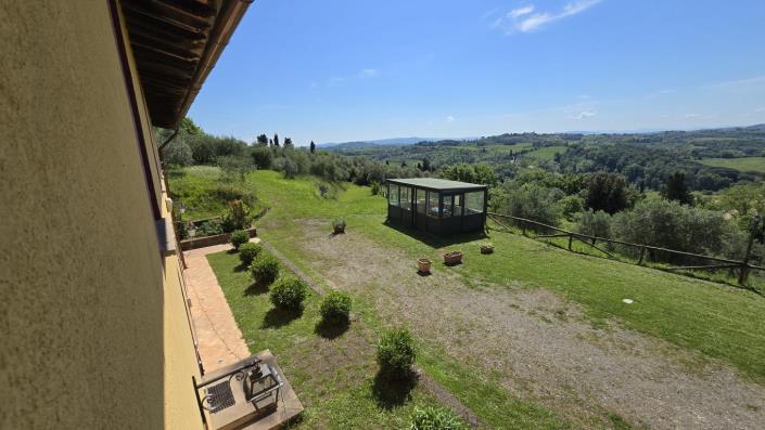 Image No.8-Ferme de 2 chambres à vendre à Palaia