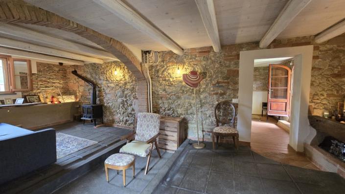 Image No.22-Maison de campagne de 4 chambres à vendre à Lari