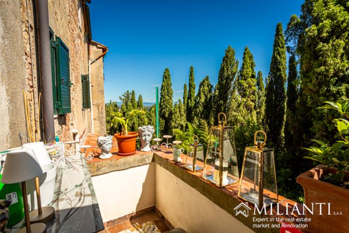 Image No.18-2 Bed Apartment for sale