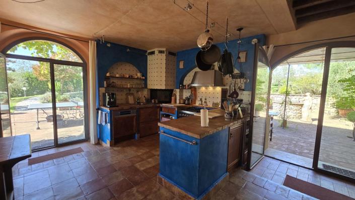 Image No.23-4 Bed Barn for sale