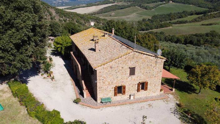 Image No.4-9 Bed Farmhouse for sale