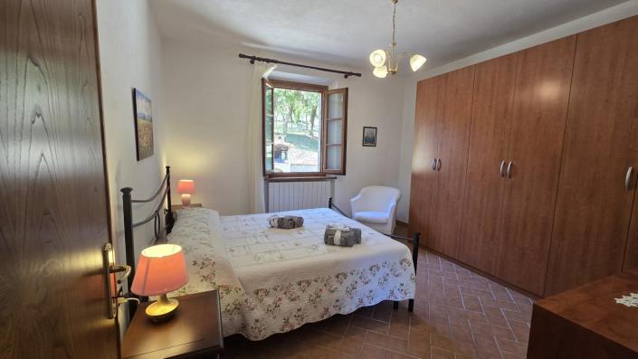 Image No.16-9 Bed Farmhouse for sale