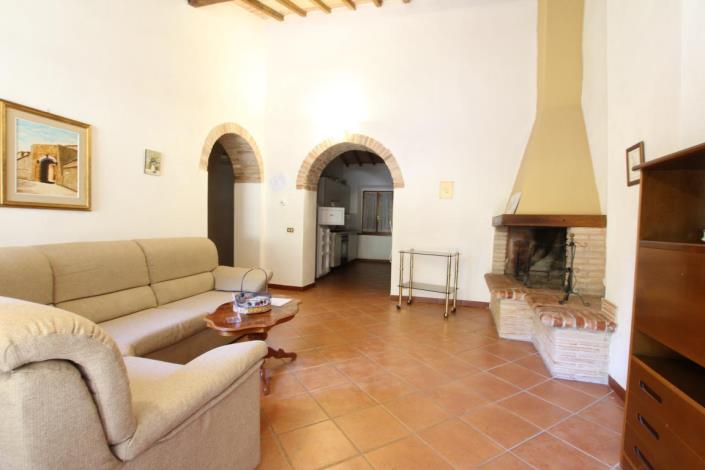 Image No.26-9 Bed Farmhouse for sale