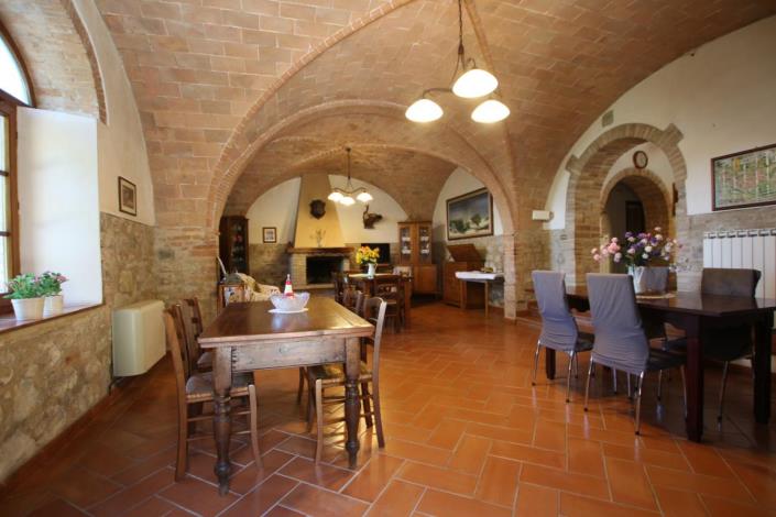 Image No.28-9 Bed Farmhouse for sale