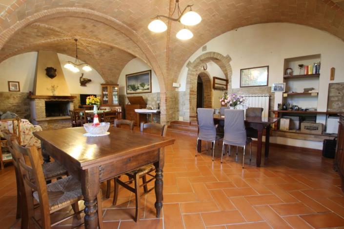 Image No.29-9 Bed Farmhouse for sale