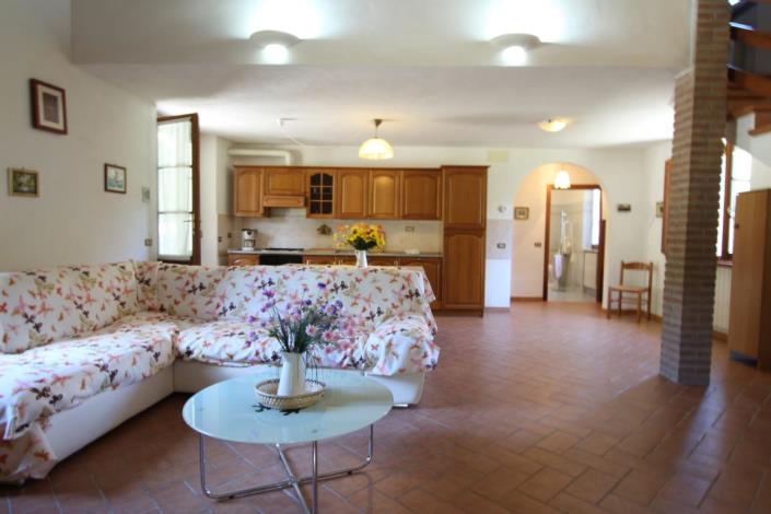 Image No.30-9 Bed Farmhouse for sale