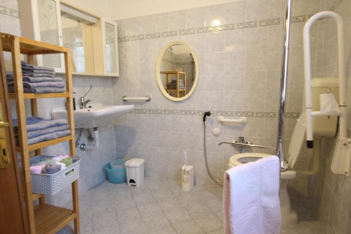 Image No.35-9 Bed Farmhouse for sale