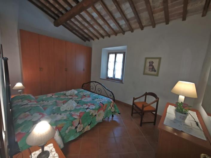 Image No.40-9 Bed Farmhouse for sale