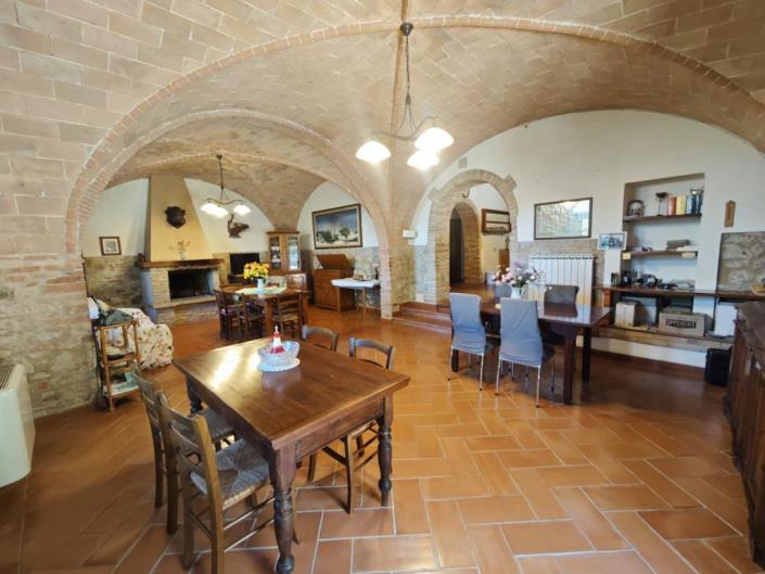 Image No.43-9 Bed Farmhouse for sale