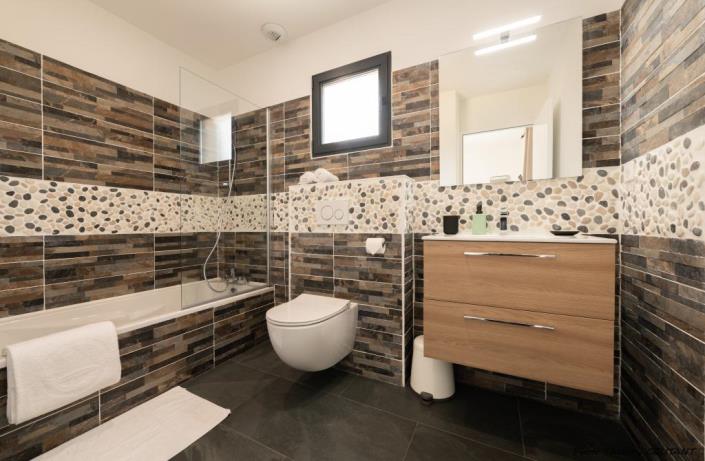 Image No.29-4 Bed Villa / Detached for sale