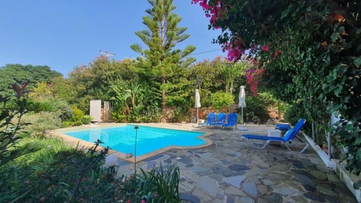 Image No.39-4 Bed Villa / Detached for sale