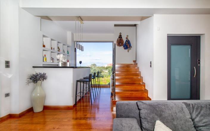 Image No.14-3 Bed Villa / Detached for sale