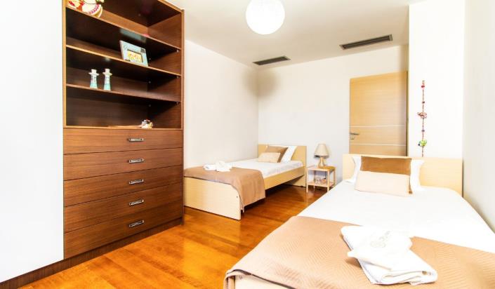 Image No.16-3 Bed Villa / Detached for sale