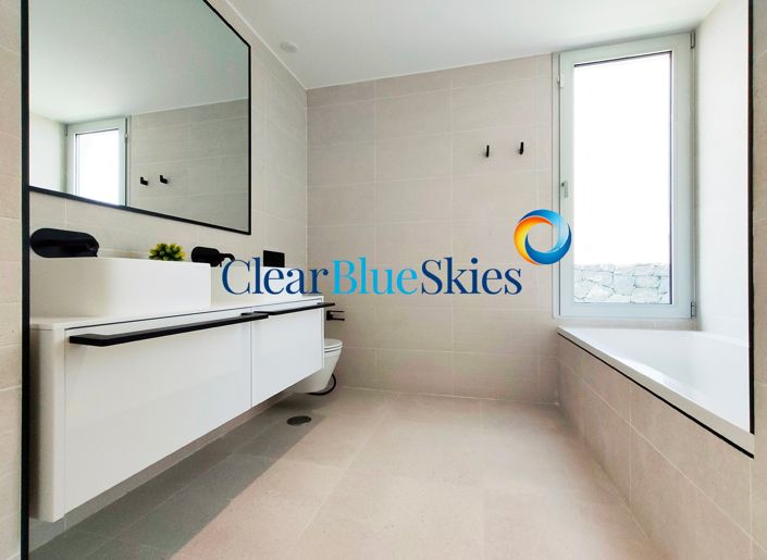 Image No.10-3 Bed Villa for sale