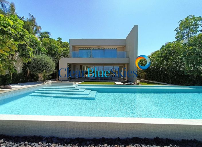 Image No.9-4 Bed Villa for sale