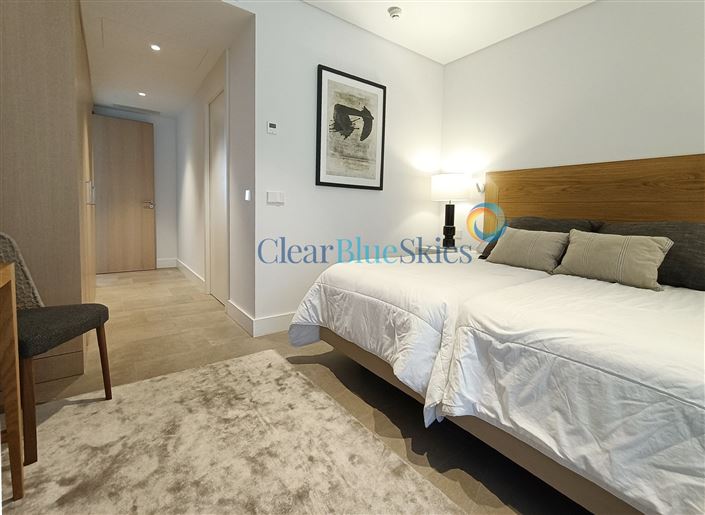 Image No.25-3 Bed Apartment for sale