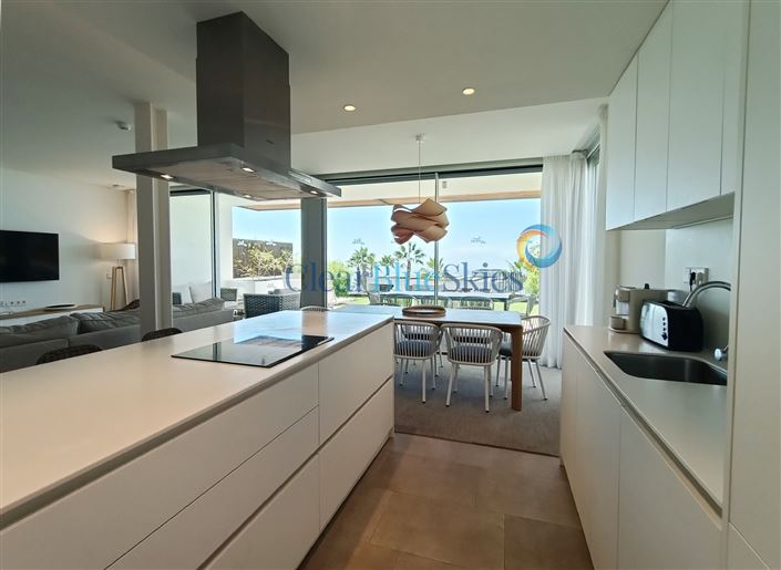 Image No.15-3 Bed Apartment for sale