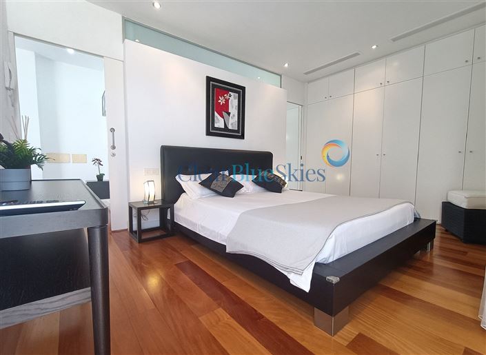 Image No.18-5 Bed Villa for sale