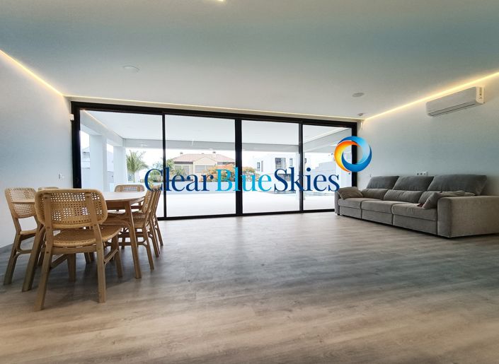 Image No.13-4 Bed Villa for sale