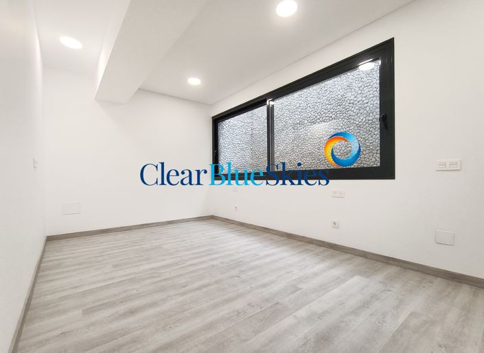 Image No.24-4 Bed Villa for sale