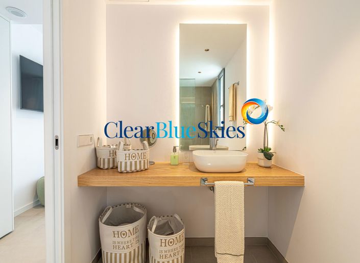 Image No.29-3 Bed Villa for sale