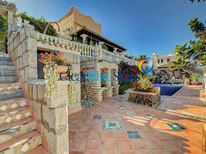 Image No.2-4 Bed Villa for sale