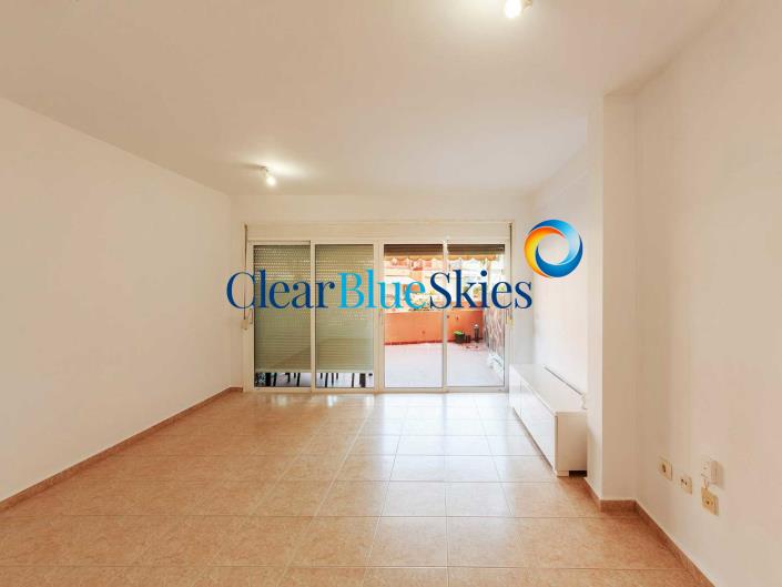 Image No.8-2 Bed Townhouse for sale