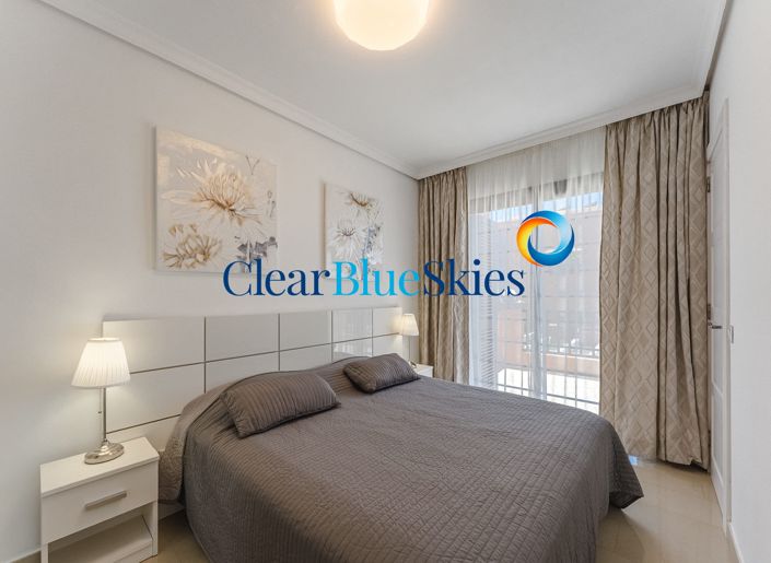 Image No.17-3 Bed Townhouse for sale