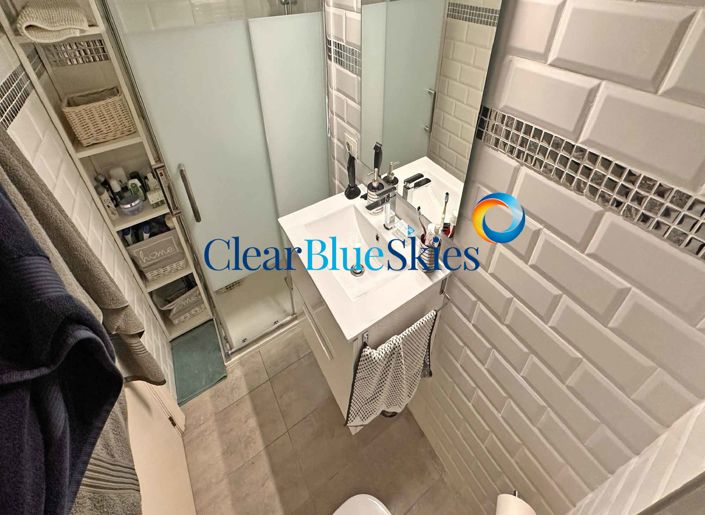 Image No.20-4 Bed Townhouse for sale